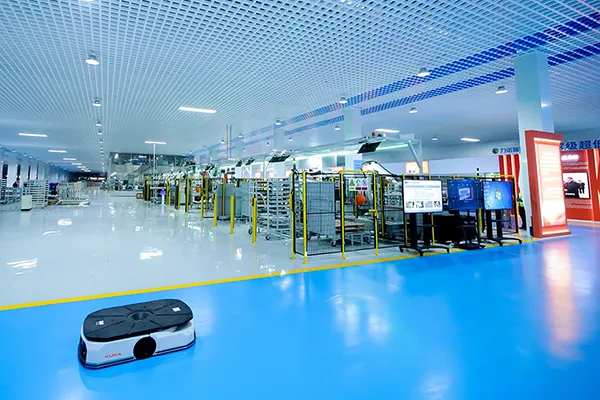 Linuo Ritter puts into operation the world's first solar-powered lights-out factory.