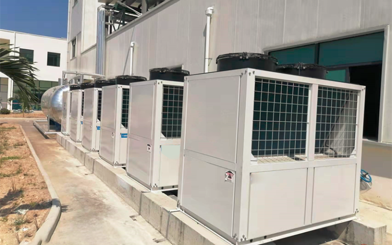 Cascade Heat Pumps with Solar Thermal Collectors